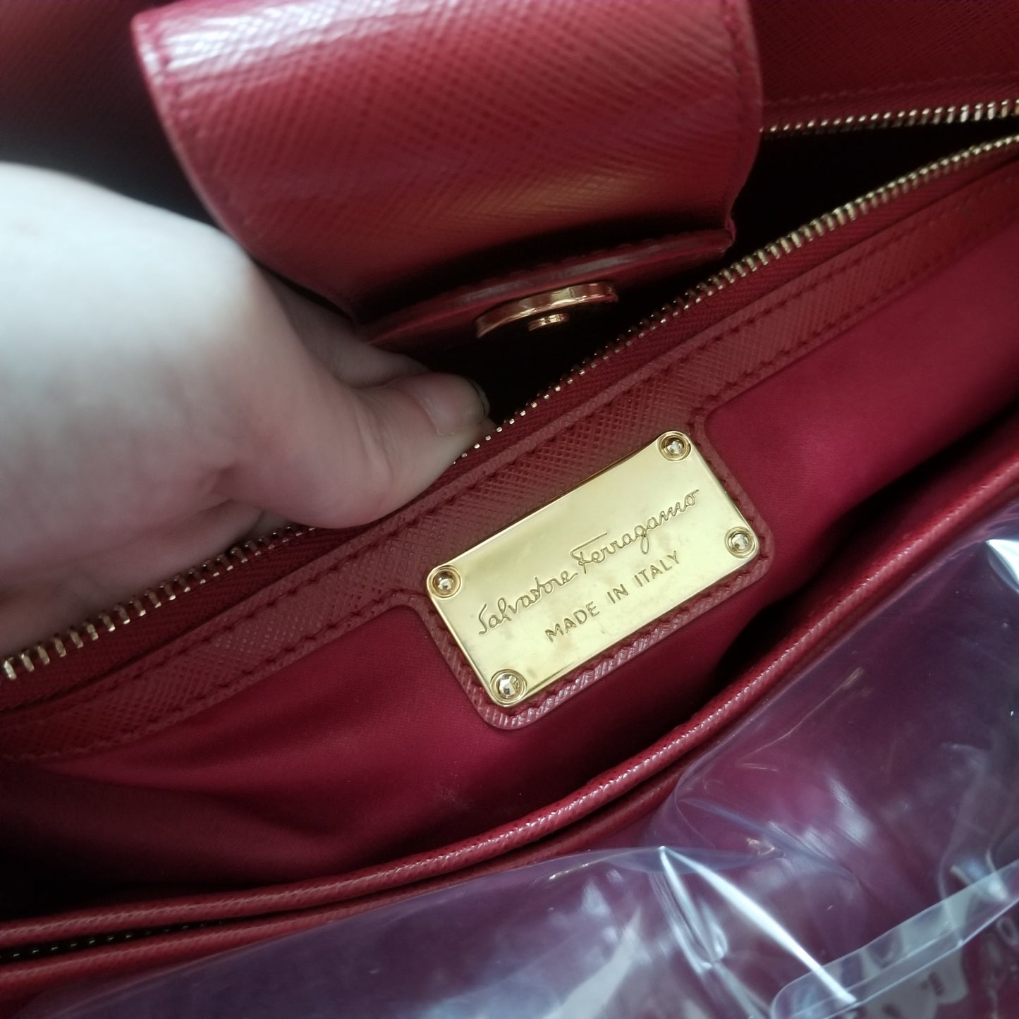 Salvatore Ferragamo Vara Leather Shoulder Bag