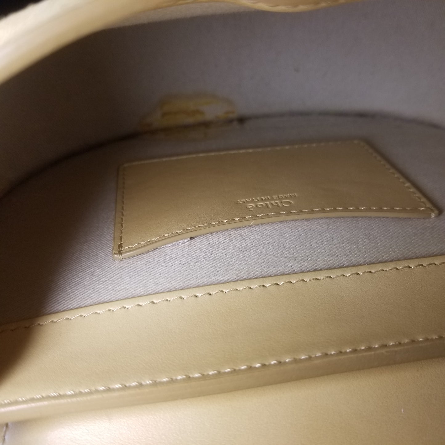 Chloé Small Tess Leather Handbag in Tan