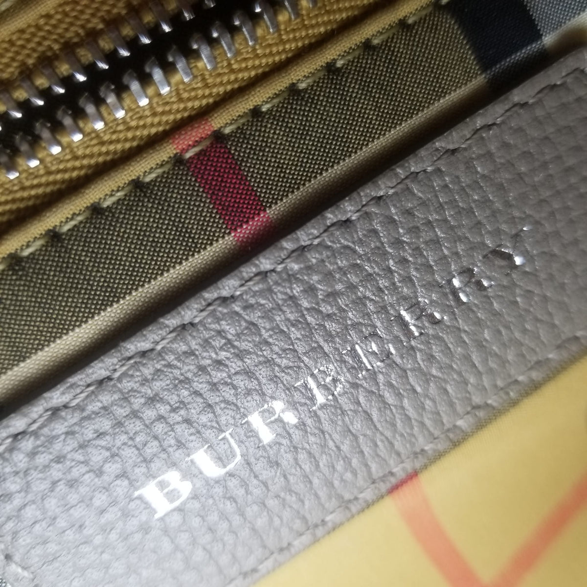 Preloved Burberry Small Banner Handbag in Light Grey