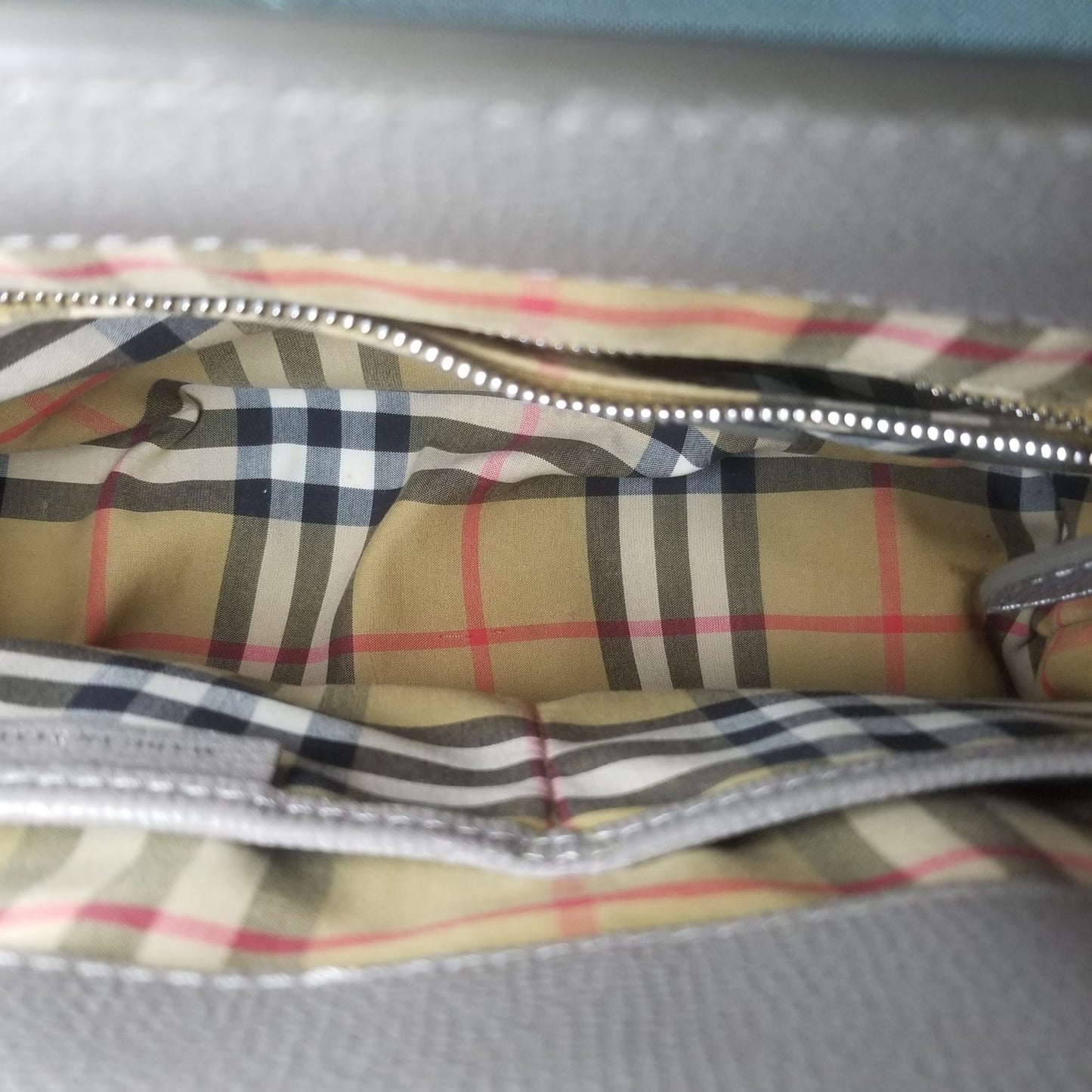 Preloved Burberry Small Banner Handbag in Light Grey